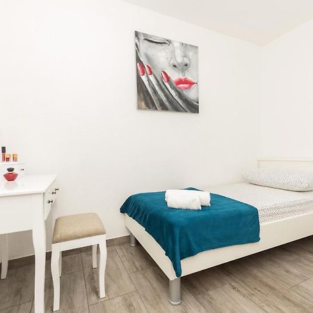 Makarska Dalija Apartamento Exterior foto