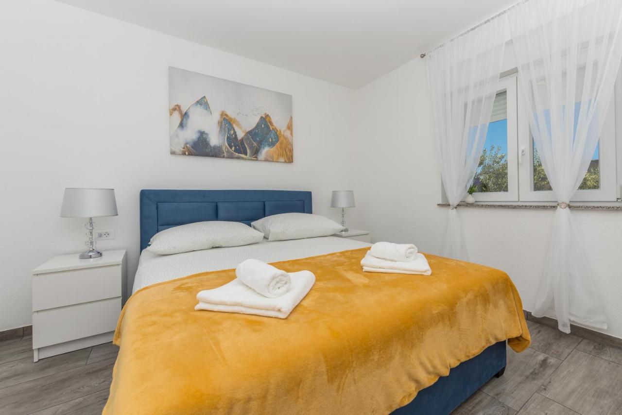 Makarska Dalija Apartamento Exterior foto