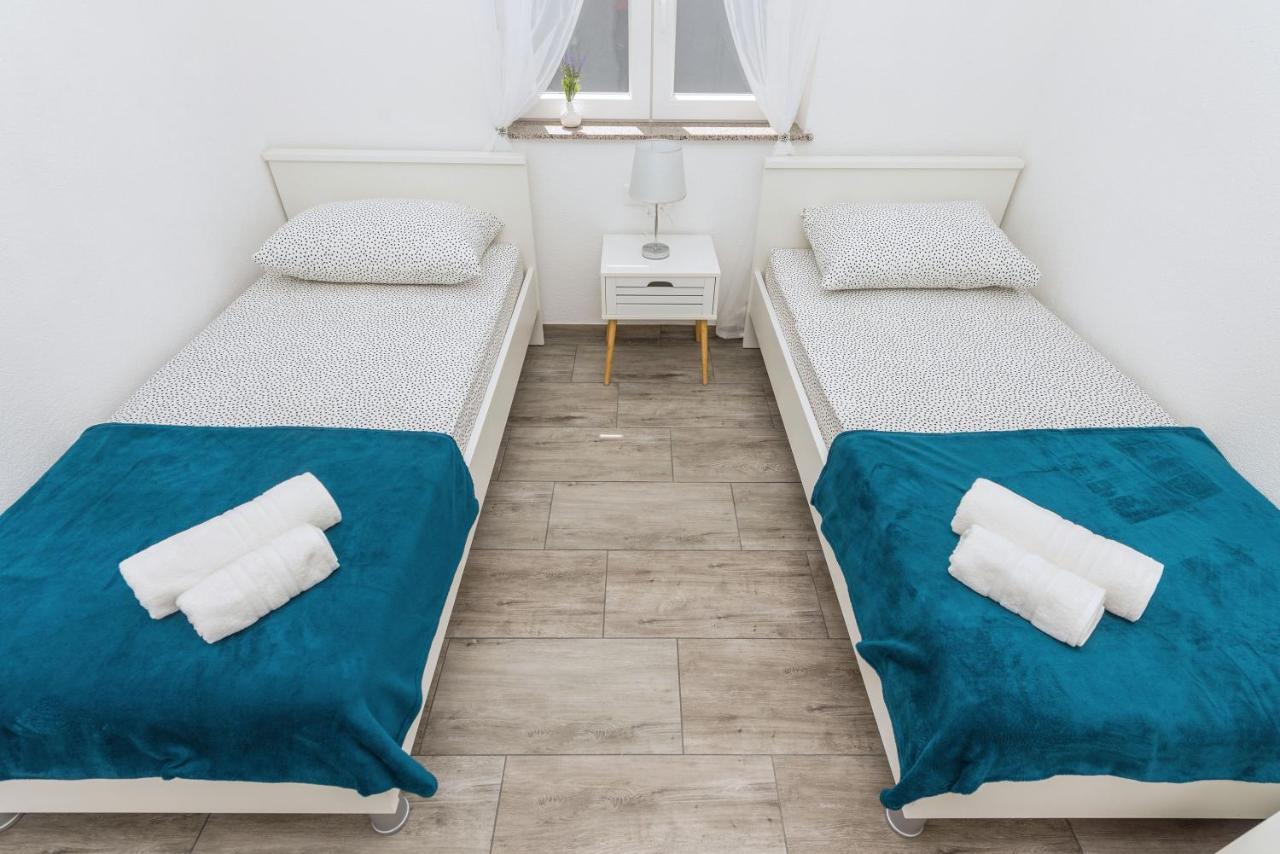 Makarska Dalija Apartamento Exterior foto