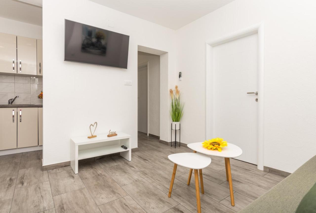 Makarska Dalija Apartamento Exterior foto
